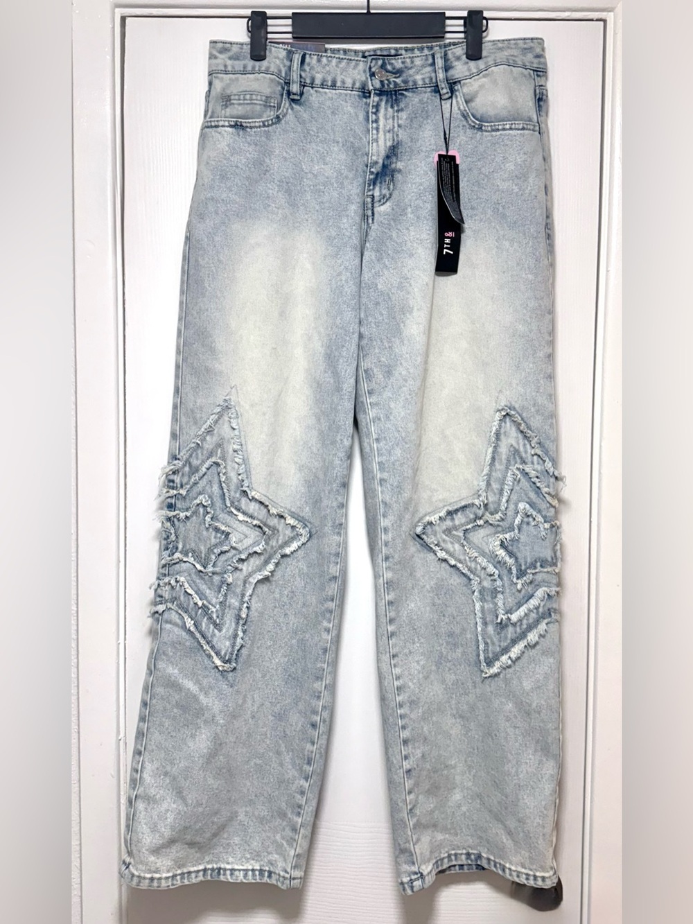 Light Wash Star-Appliqué Wide Leg Jeans